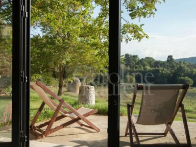 Exceptionnelle Demeure du XVIII°et son Domaine agricole