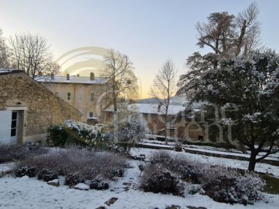 Exceptionnelle Demeure du XVIII°et son Domaine agricole