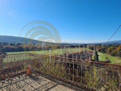 Exceptionnelle Demeure du XVIII°et son Domaine agricole