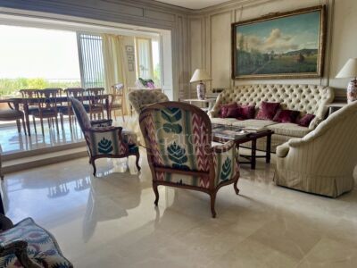 Appartement avec terrasses et jardin