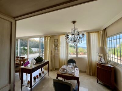 Appartement avec terrasses et jardin