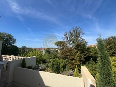 Duplex type 4 Aix-en-Provence centre