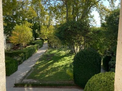 Aix-en-Provence  Puyricard centre